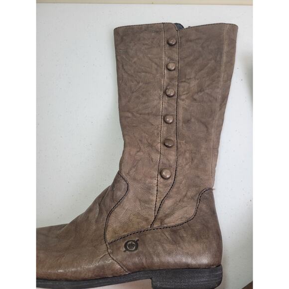 Born Boots Grayish Brown Leather Flat Heel Soft Studded Side Zip Women's Sz 7.5 - Picture 6 of 12